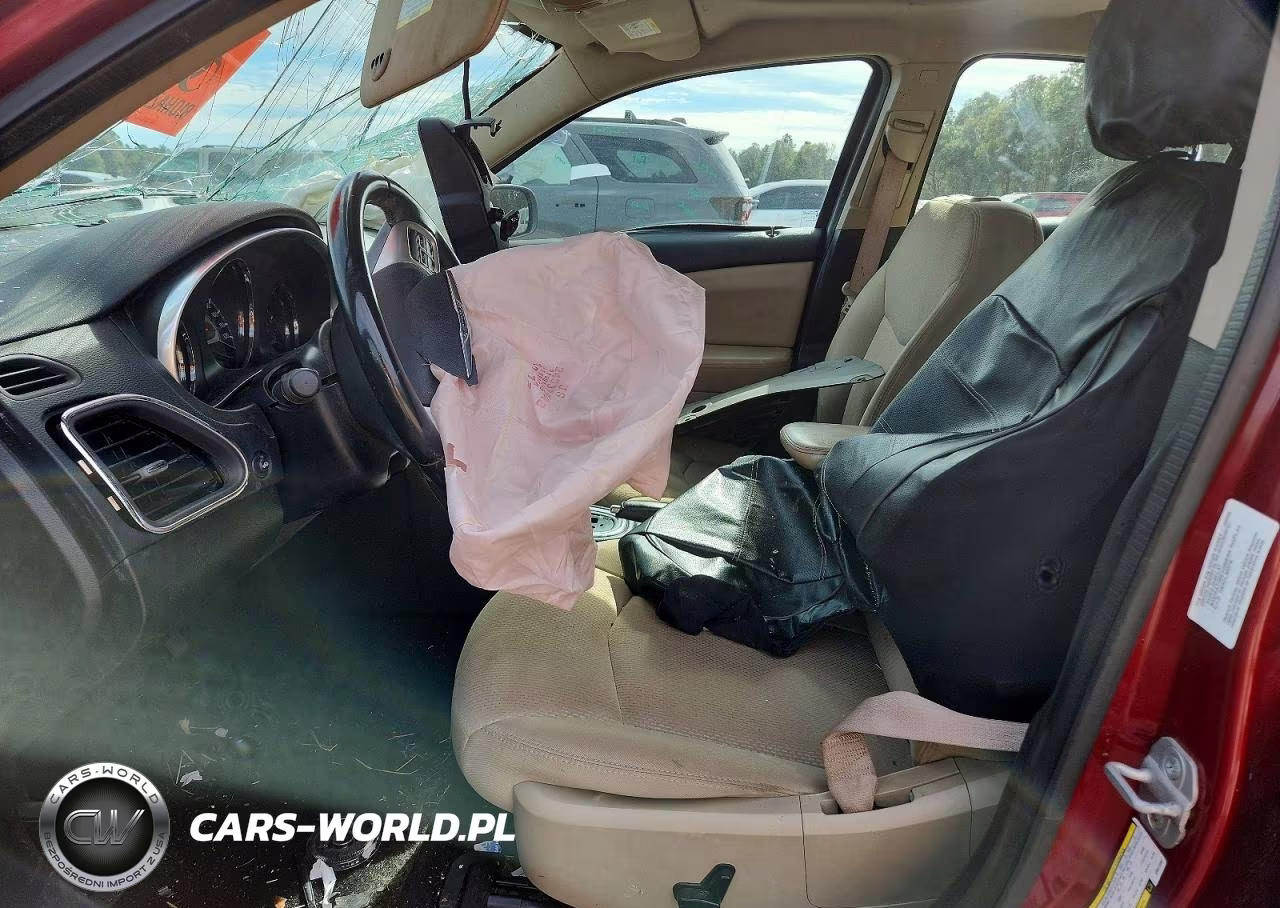 2013 Chrysler 200 Touring VIN:1C3CCBBB0DN573587 - 7