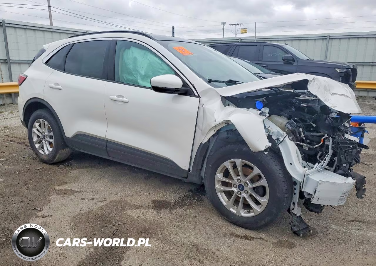 2020 Ford Escape Se VIN:1FMCU0G66LUA70932 - 4