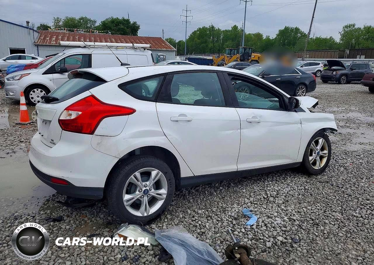2013 Ford Focus Se VIN:1FADP3K29DL131127 - 3