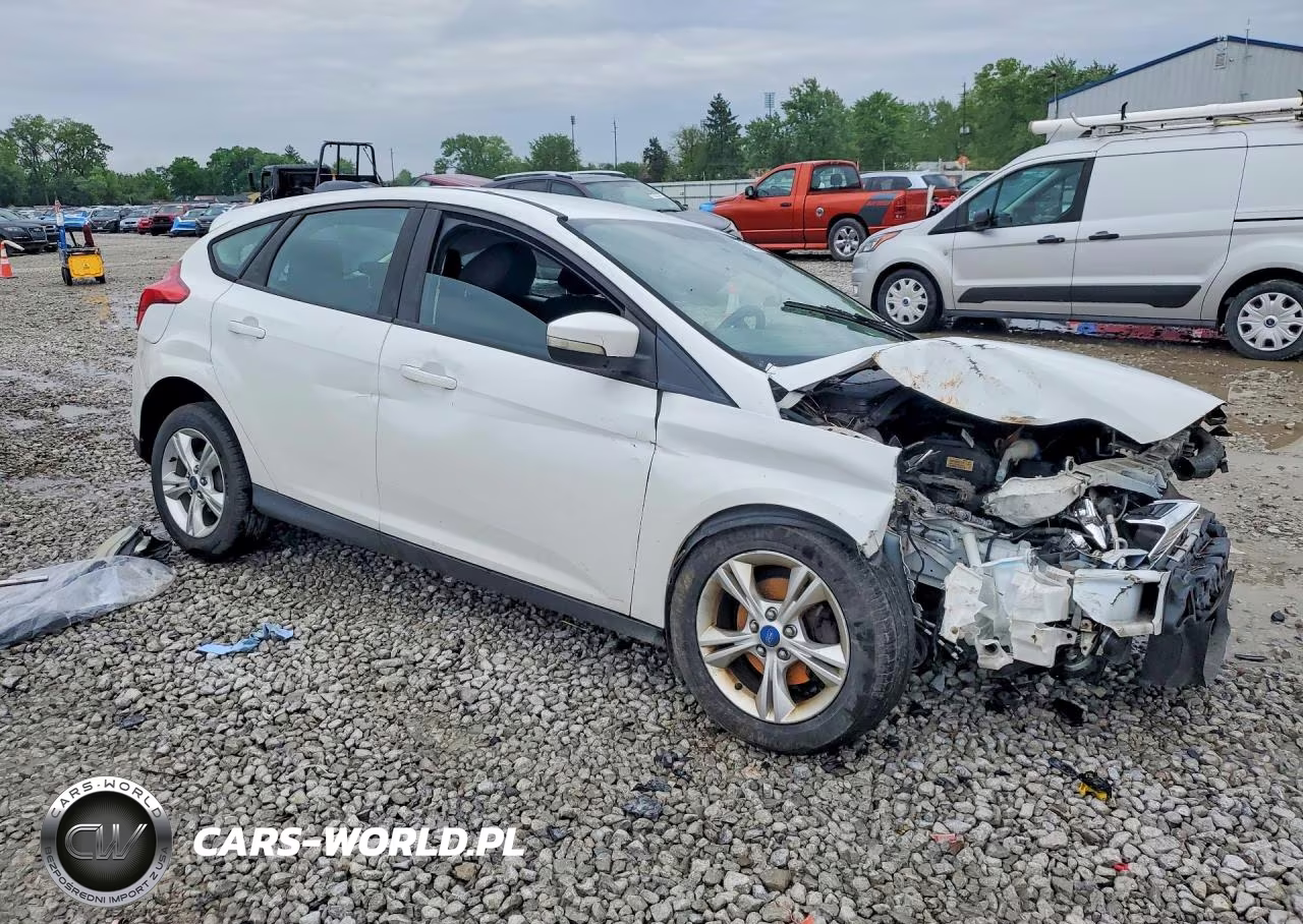 2013 Ford Focus Se VIN:1FADP3K29DL131127 - 4