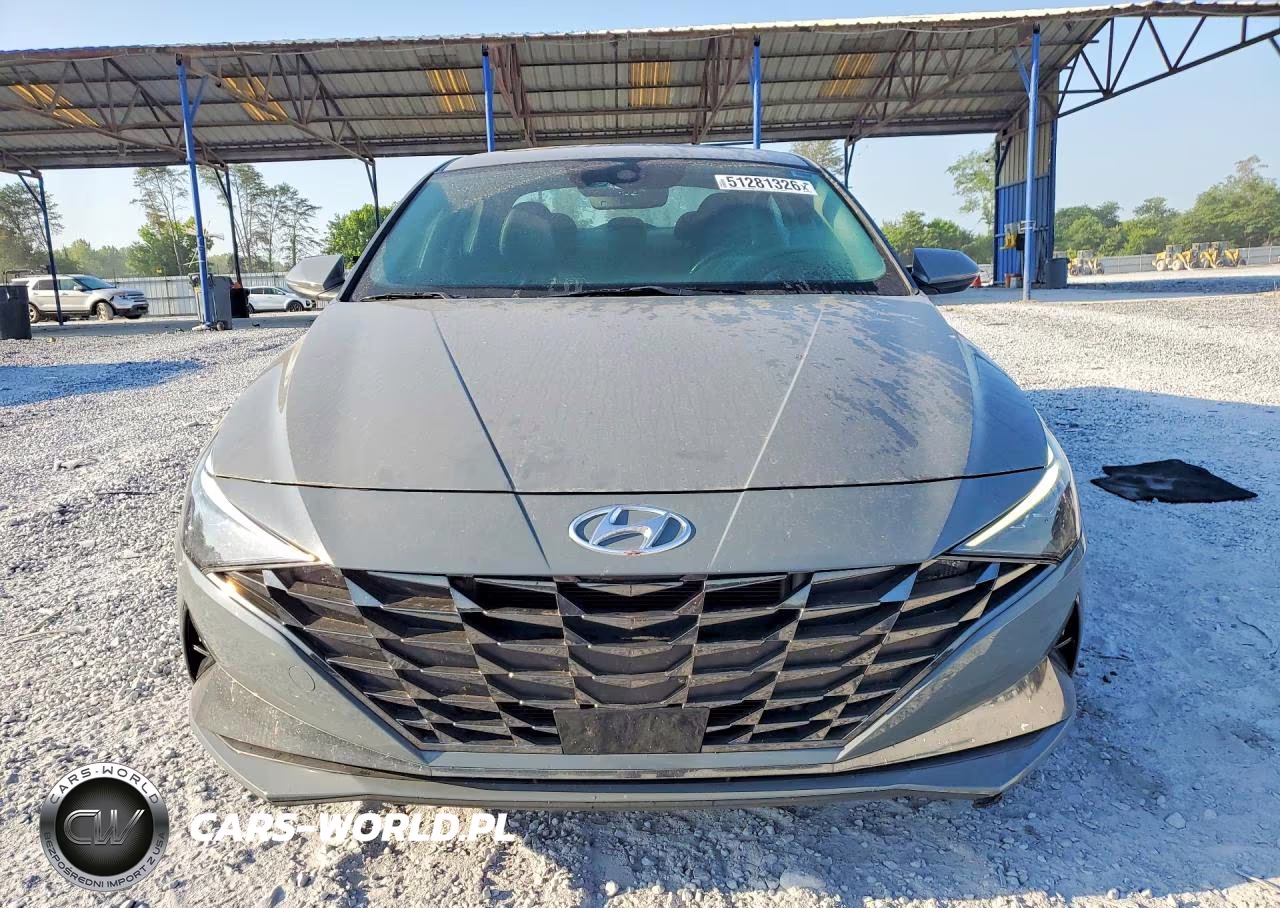 2021 Hyundai Elantra Limited VIN:KMHLN4AJ4MU005113 - 5