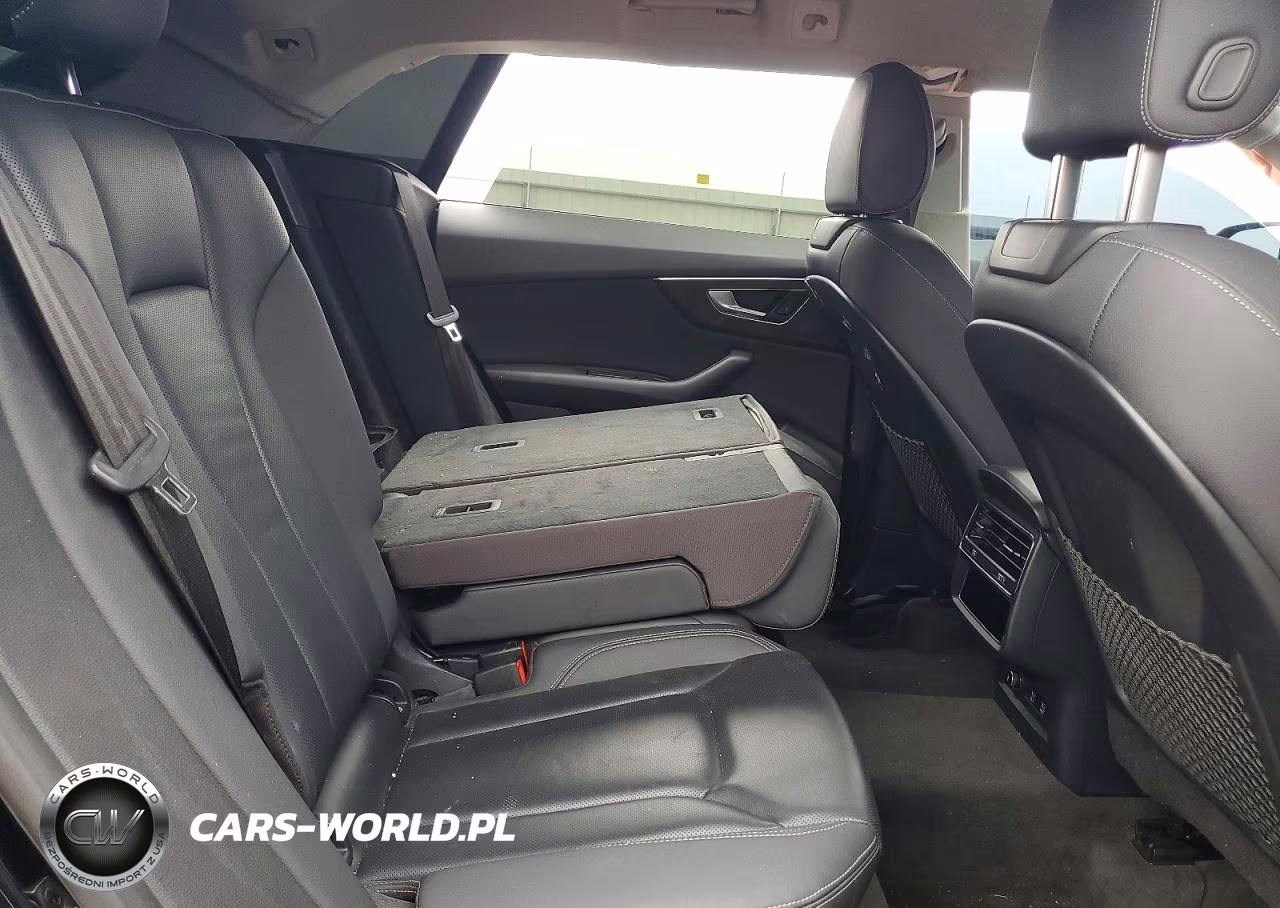 2020 Audi Q8 VIN:WA1EVAF15LD009555 - 11