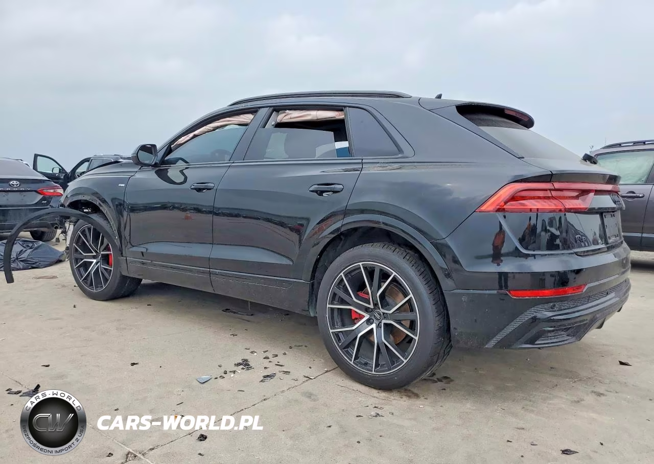 2020 Audi Q8 VIN:WA1EVAF15LD009555 - 2