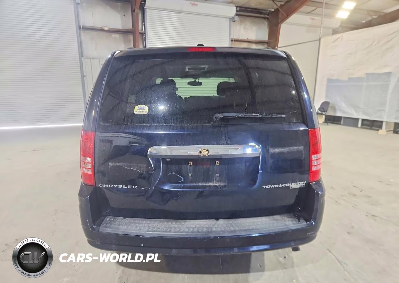2010 Chrysler Town & Country Touring Plus VIN:2A4RR8D14AR398412 - 6