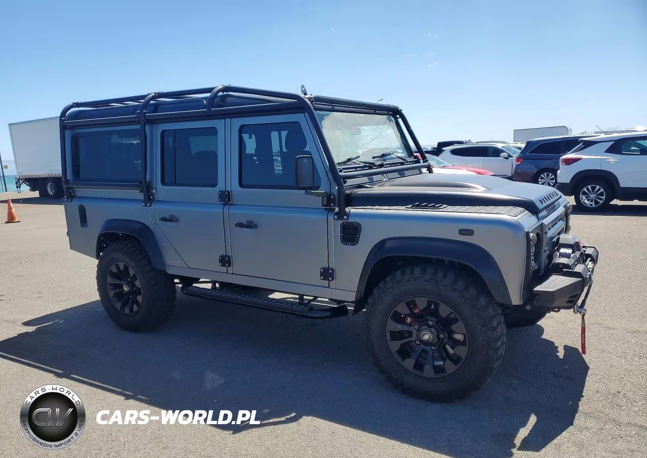 1992 Land Rover Defender VIN:SALLDHMF8JA916462 - 4