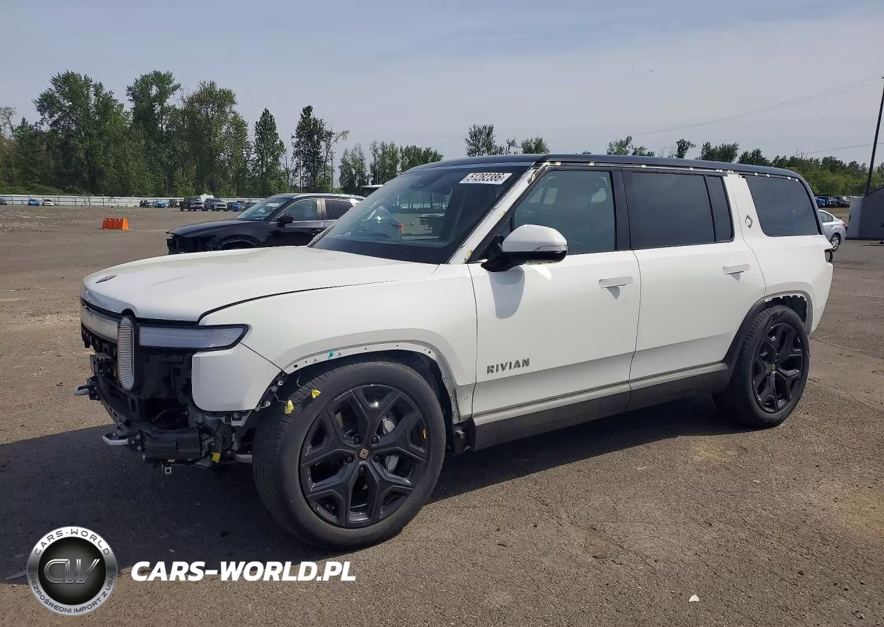 2024 Rivian R1S Adventure