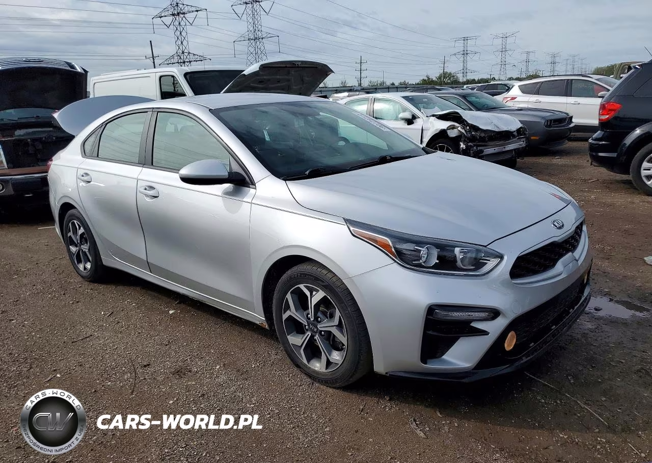 2019 Kia Forte Lxs VIN:3KPF24AD7KE006109 - 4