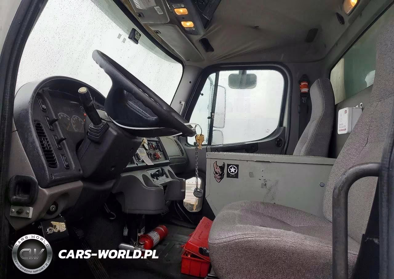 2013 Freightliner M2 106 Medium Duty VIN:1FVACXBS5DHFG9049 - 7