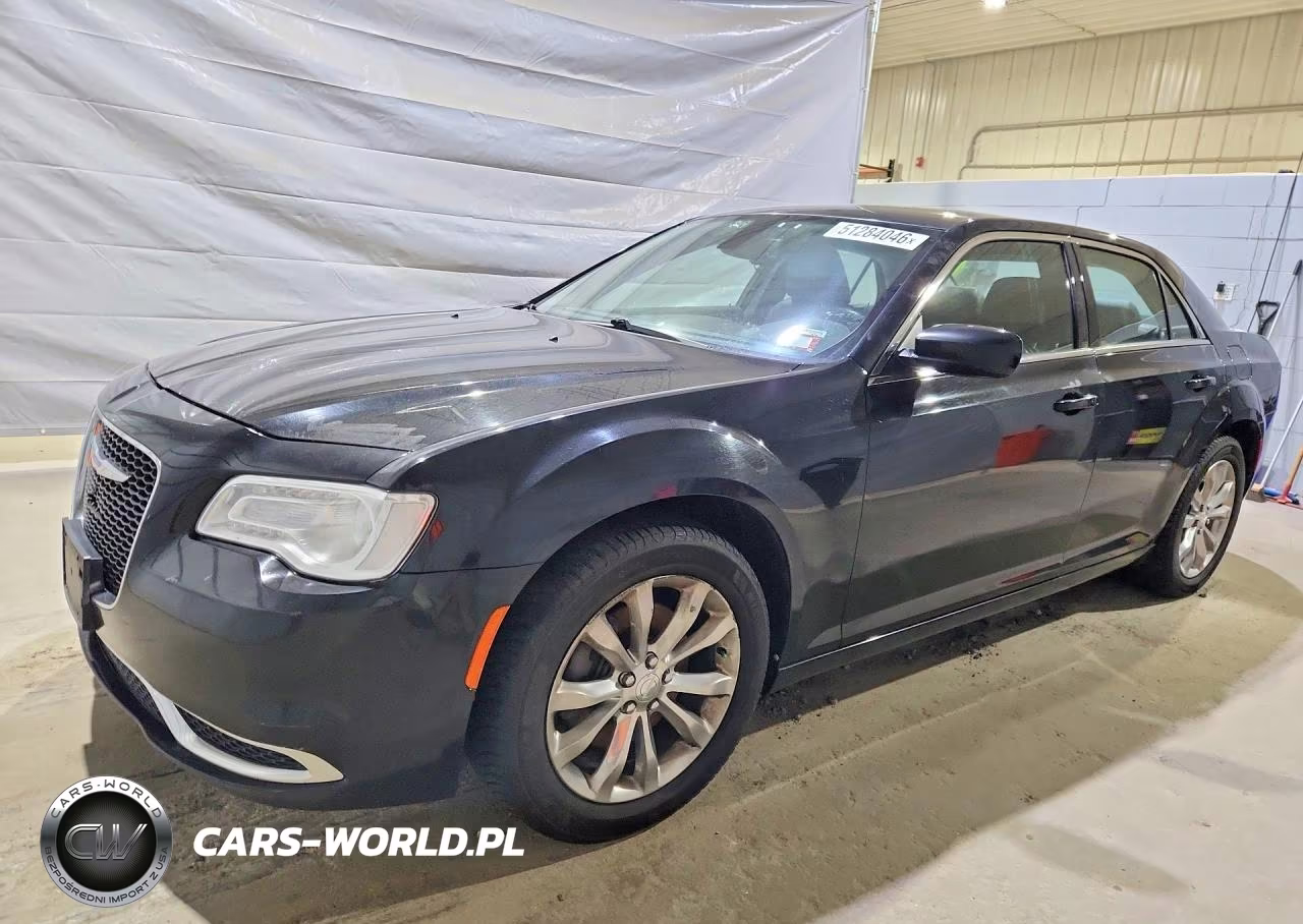 2018 Chrysler 300 Touring