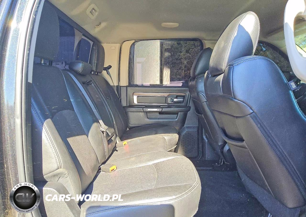 2016 Ram 1500 Laramie VIN:1C6RR6NT3GS125258 - 10