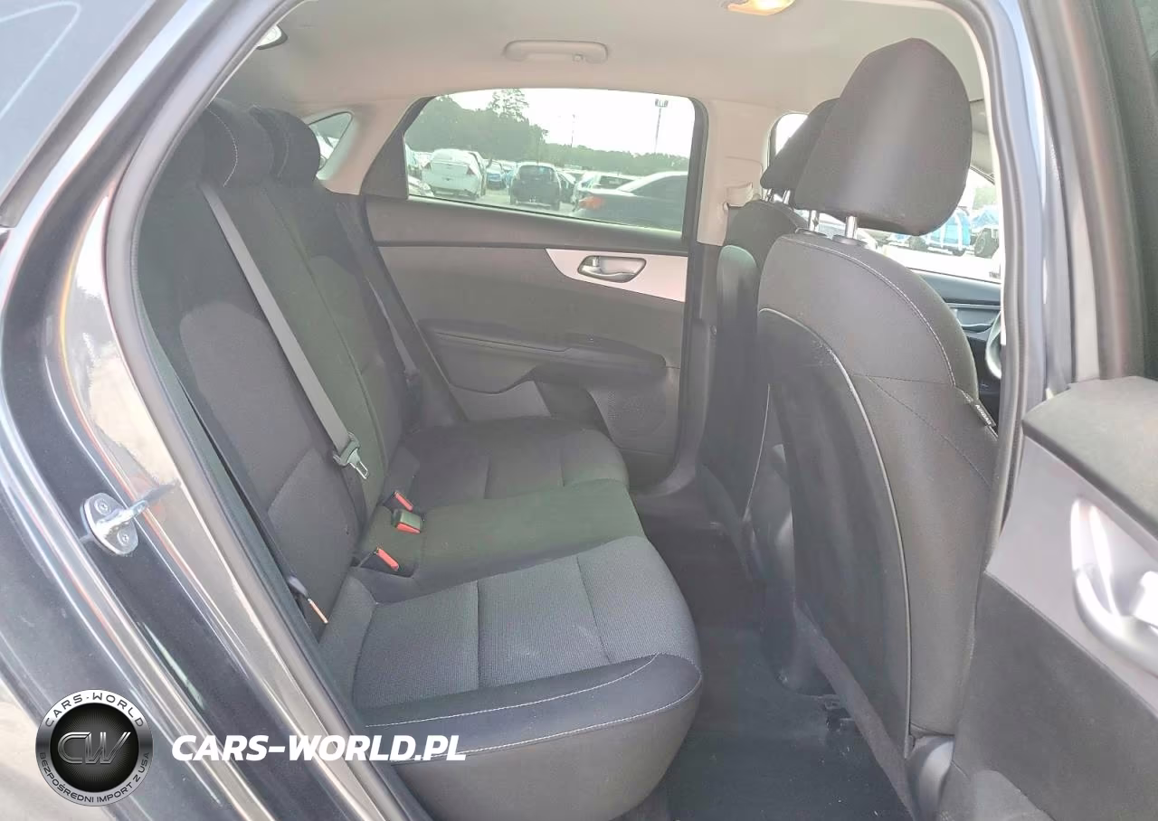 2024 Kia Forte Lxs VIN:3KPF24ADXRE765699 - 10