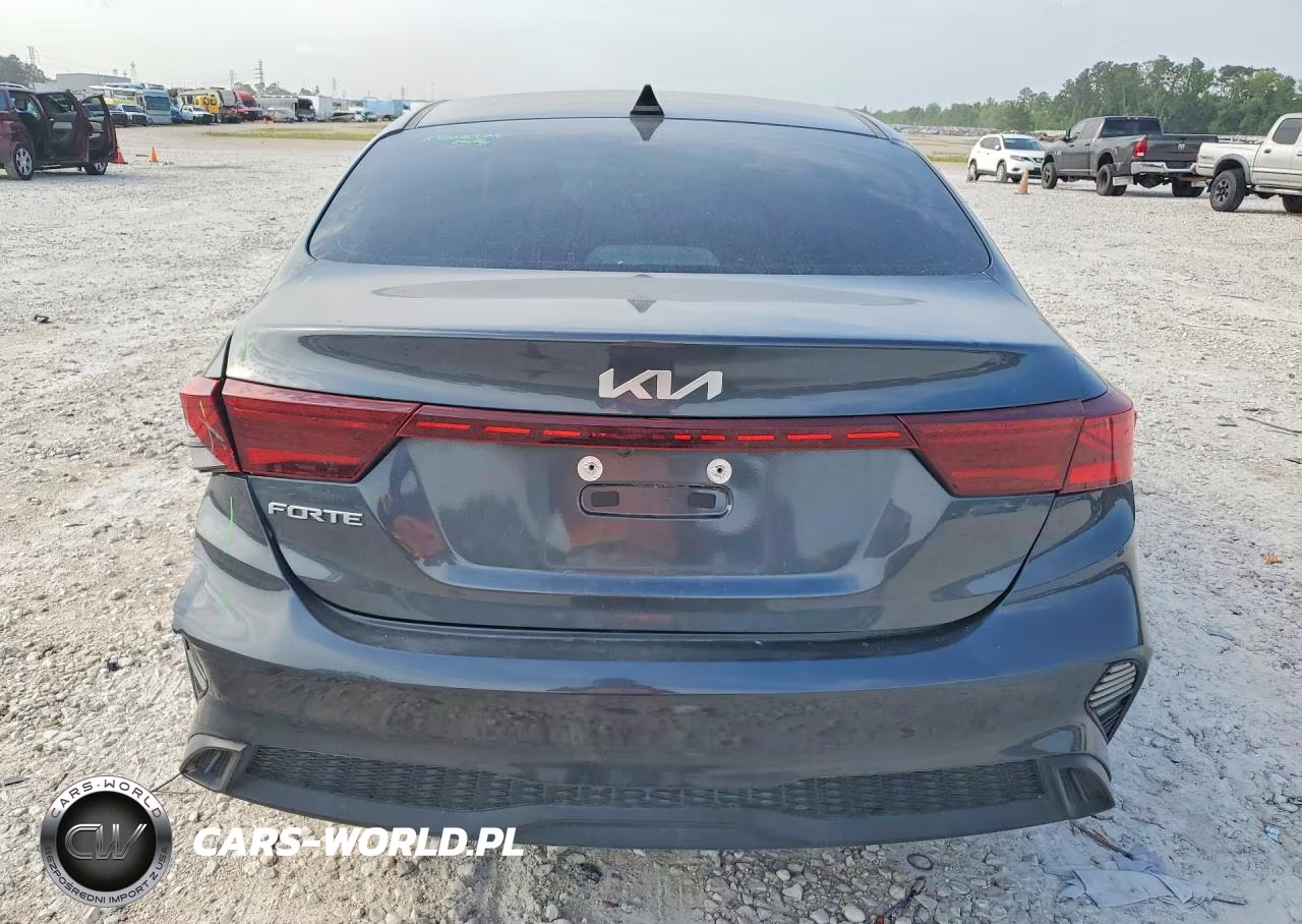 2024 Kia Forte Lxs VIN:3KPF24ADXRE765699 - 6