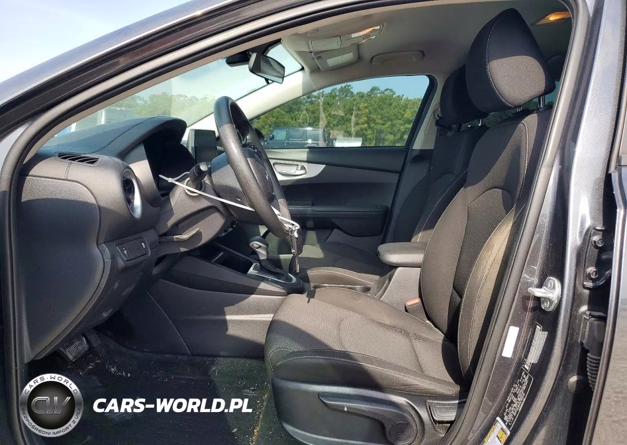 2024 Kia Forte Lxs VIN:3KPF24ADXRE765699 - 7