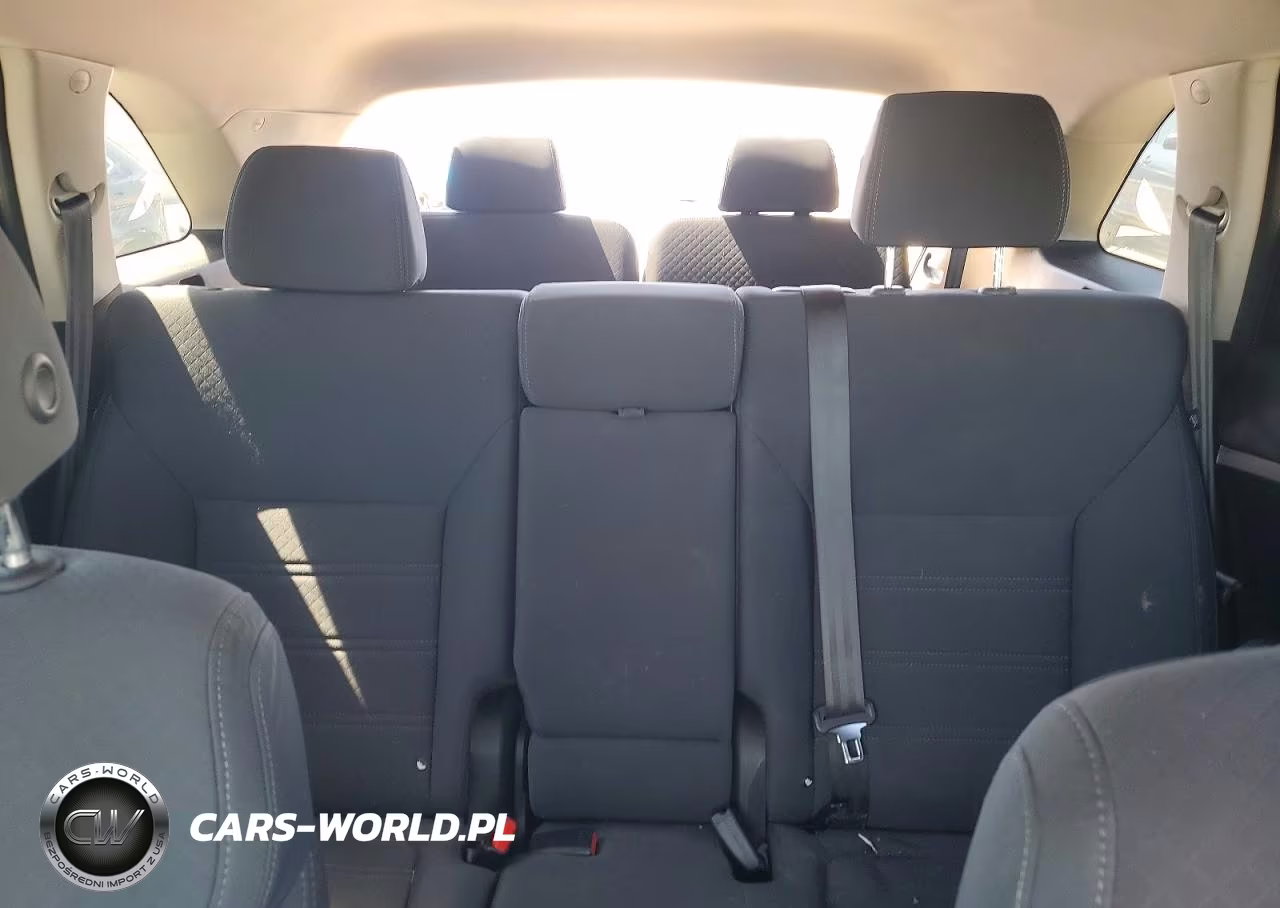 2018 Kia Sorento Lx VIN:5XYPGDA39JG413928 - 10