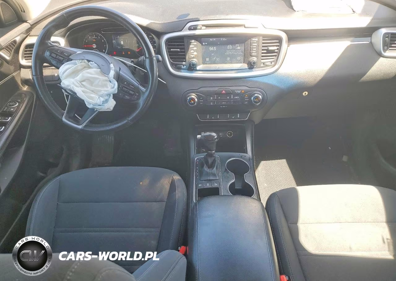 2018 Kia Sorento Lx VIN:5XYPGDA39JG413928 - 8