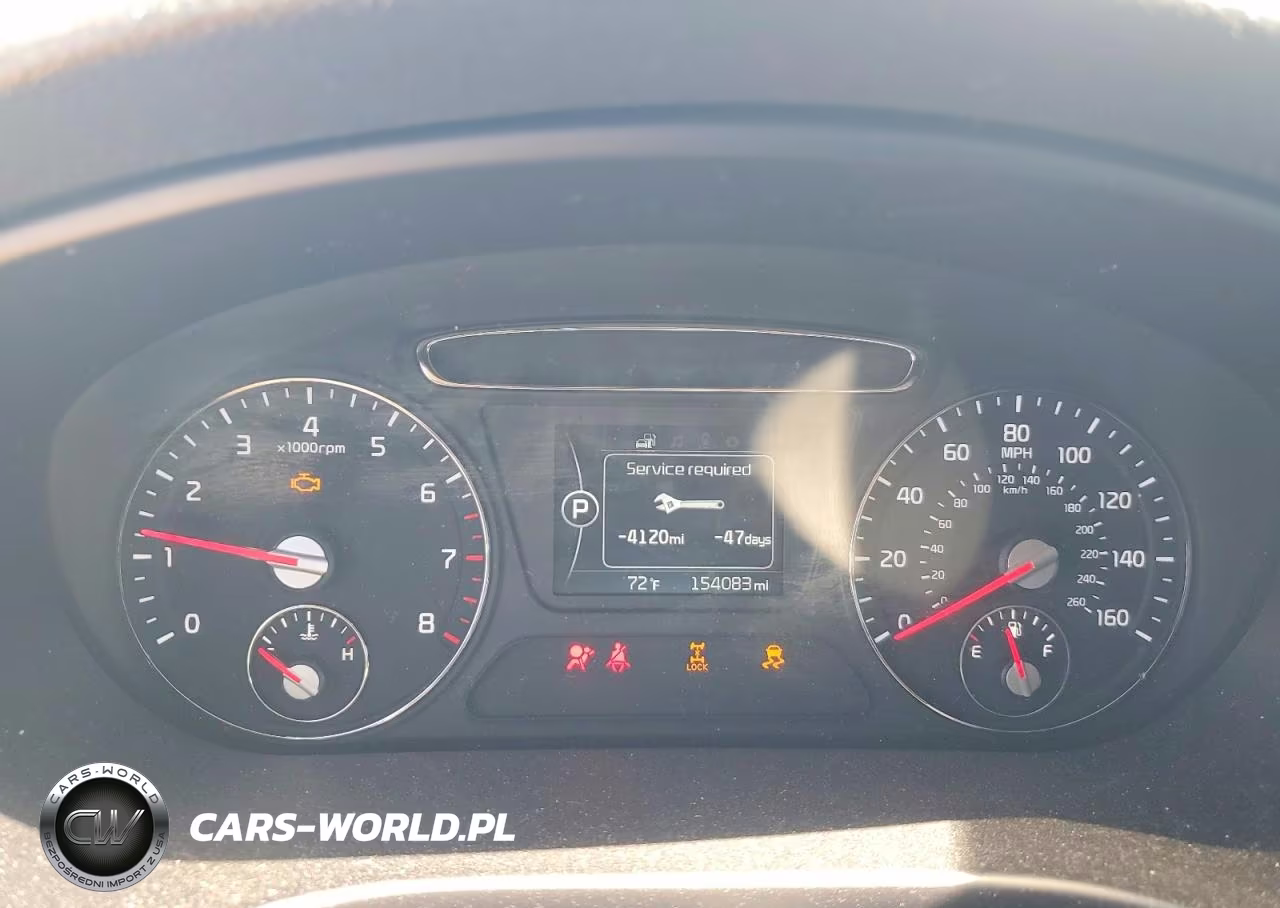 2018 Kia Sorento Lx VIN:5XYPGDA39JG413928 - 9