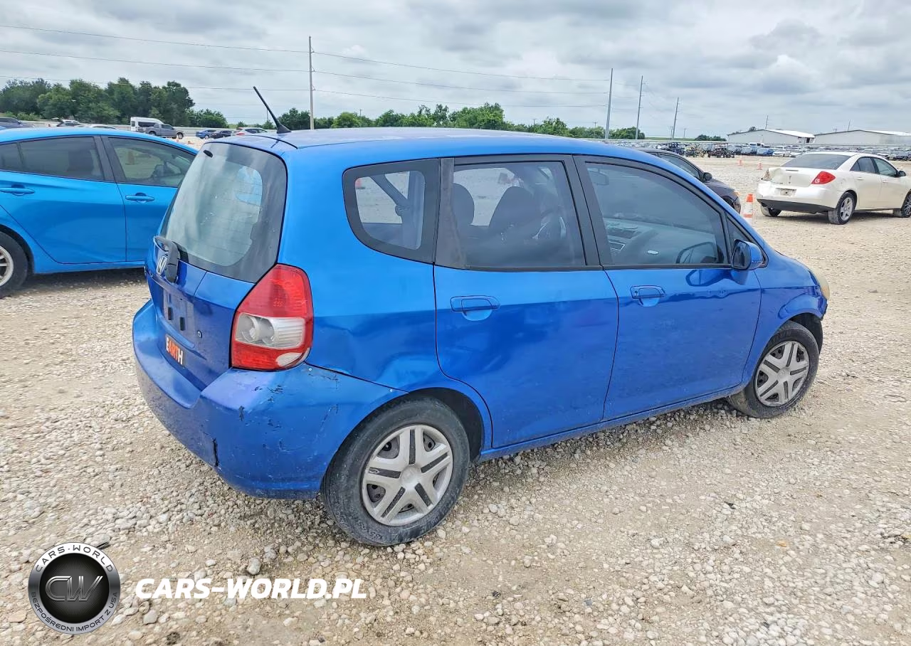 2008 Honda Fit VIN:JHMGD37478S048672 - 3