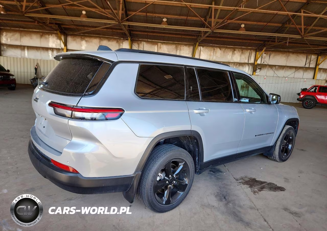 2023 Jeep Grand Cherokee L Laredo VIN:1C4RJJAG1P8722241 - 3