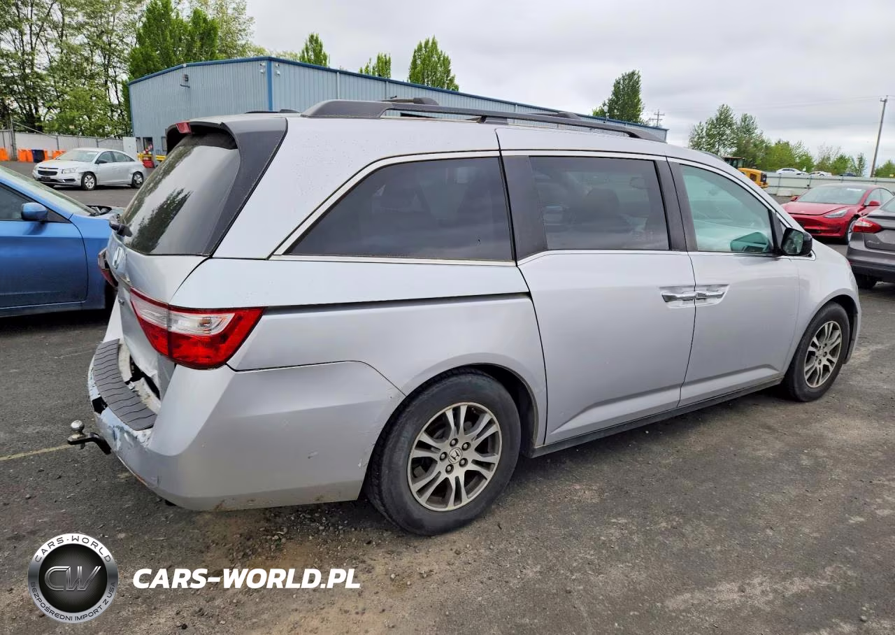 2013 Honda Odyssey Exl VIN:5FNRL5H67DB044427 - 3