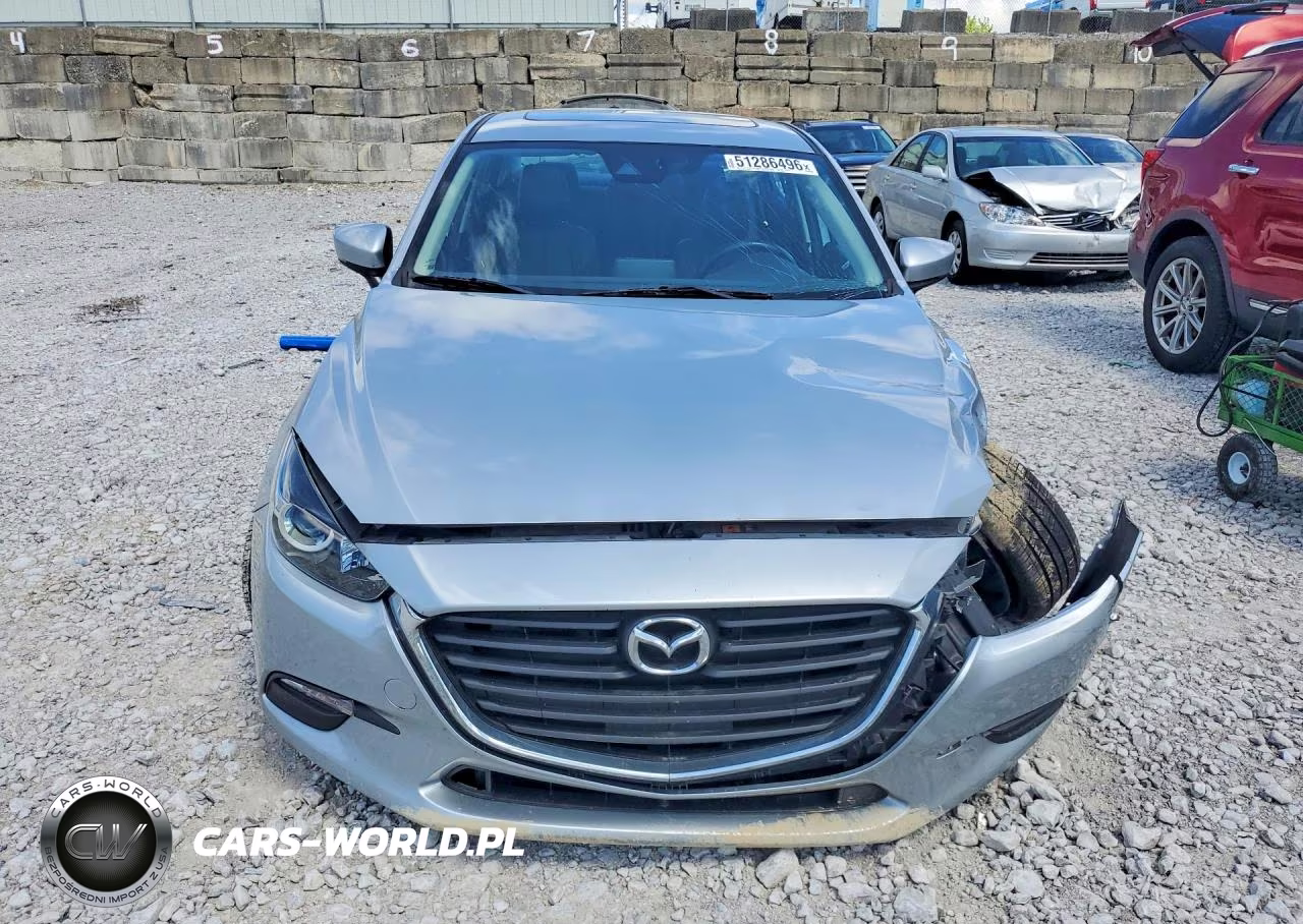 2018 Mazda 3 Touring VIN:3MZBN1V3XJM276457 - 5