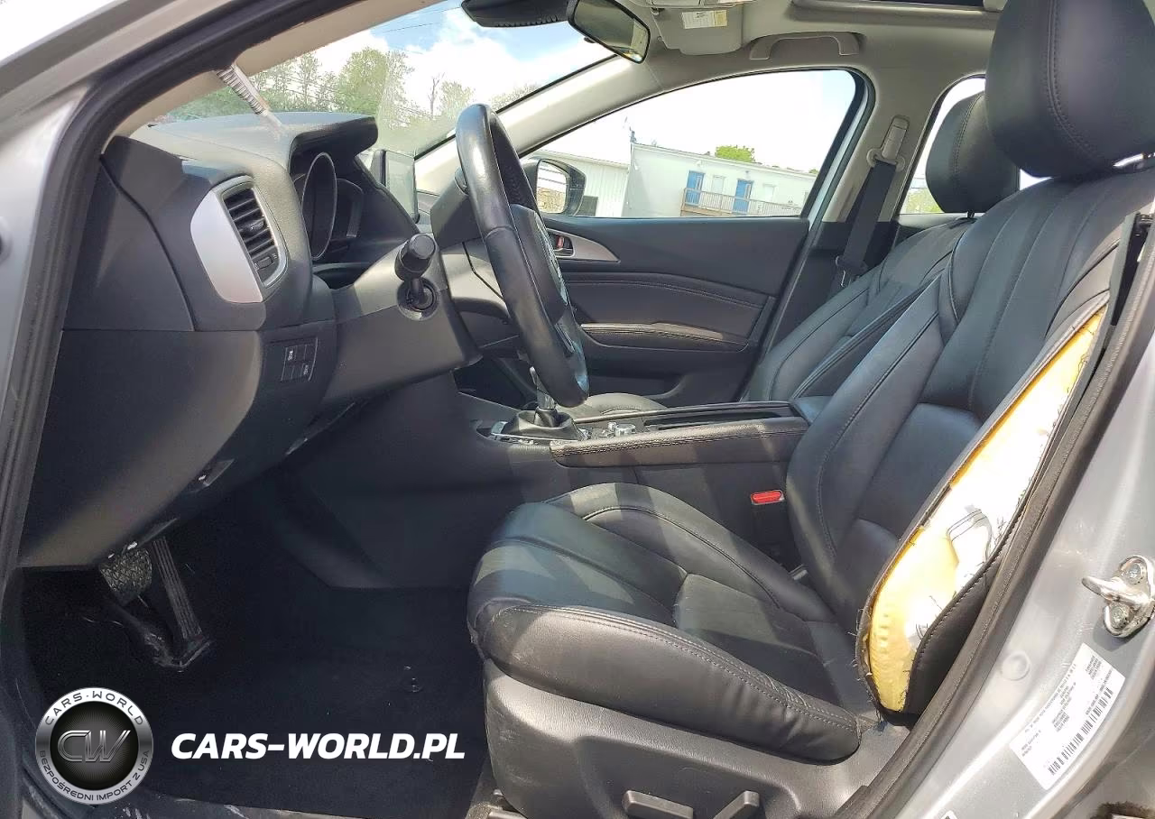 2018 Mazda 3 Touring VIN:3MZBN1V3XJM276457 - 7