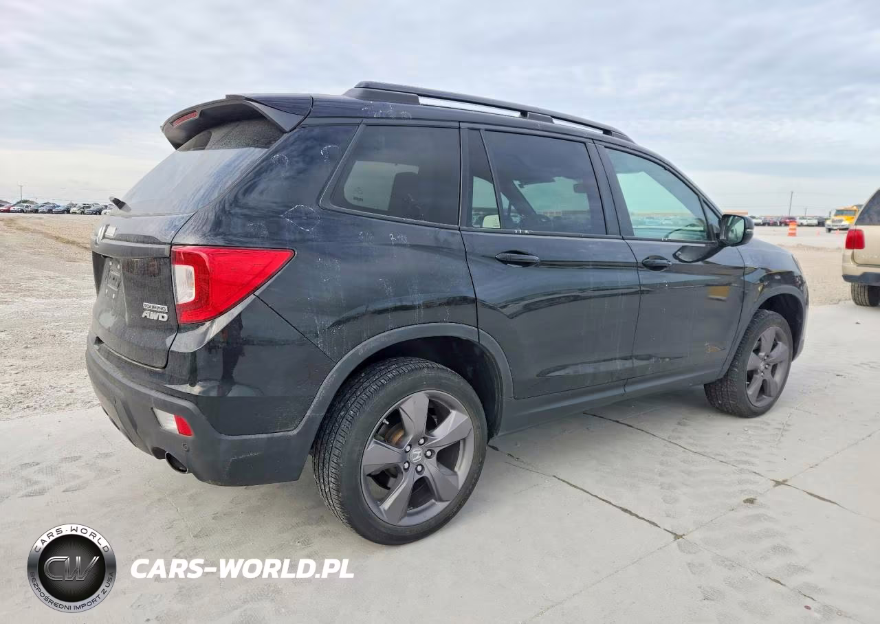 2021 Honda Passport Touring VIN:5FNYF8H96MB040898 - 3