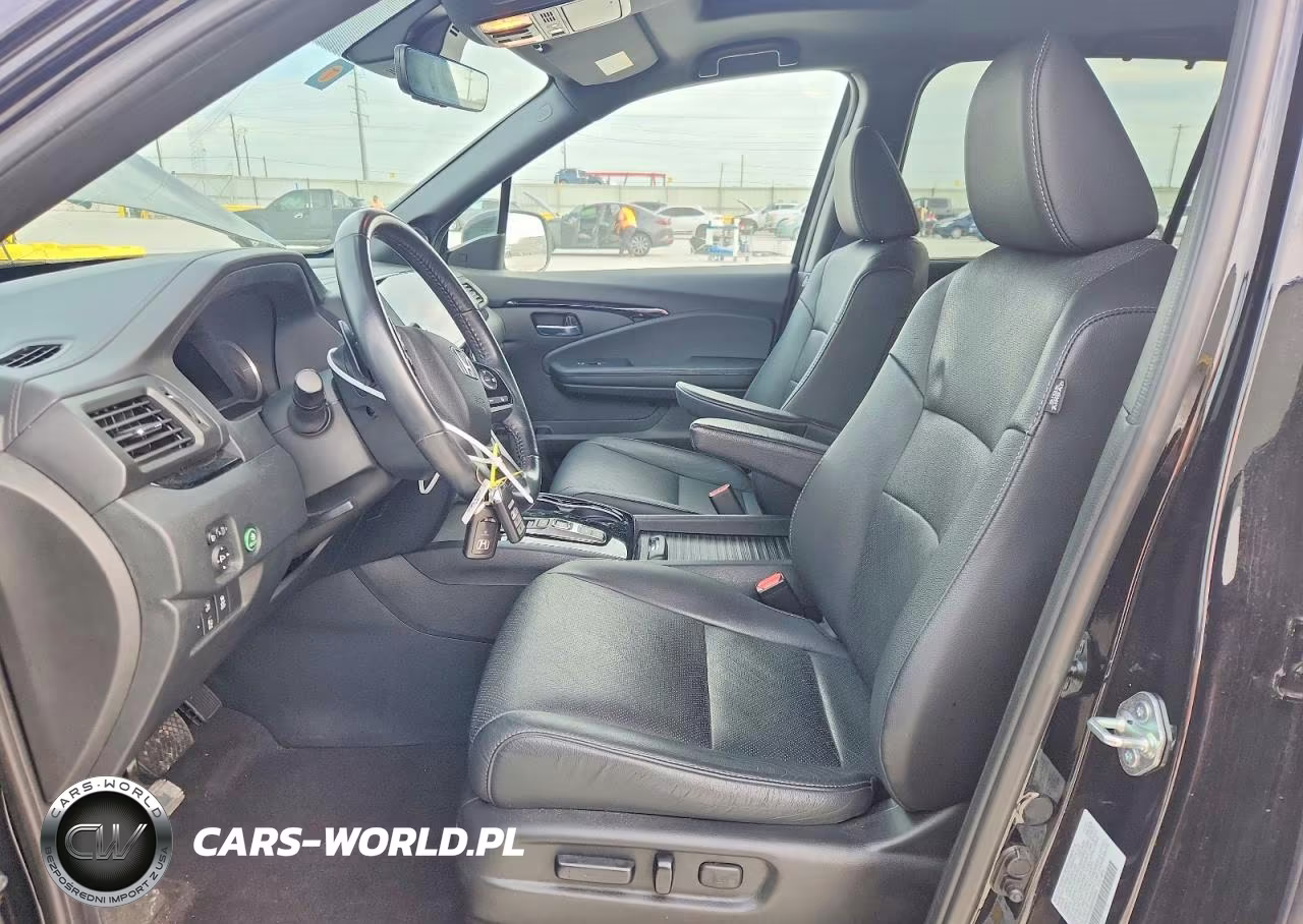 2021 Honda Passport Touring VIN:5FNYF8H96MB040898 - 7