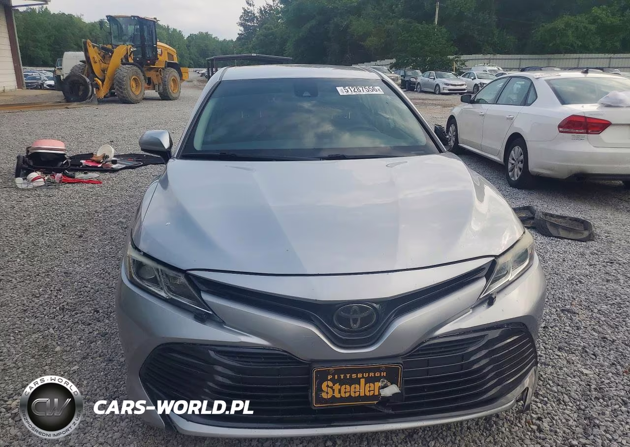 2019 Toyota Camry Le VIN:4T1B11HK6KU787755 - 5