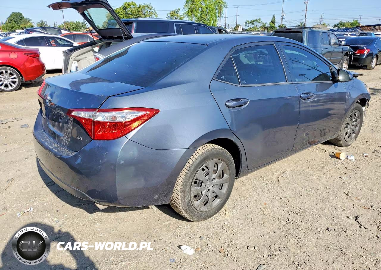 2016 Toyota Corolla Le VIN:5YFBURHE5GP438272 - 3