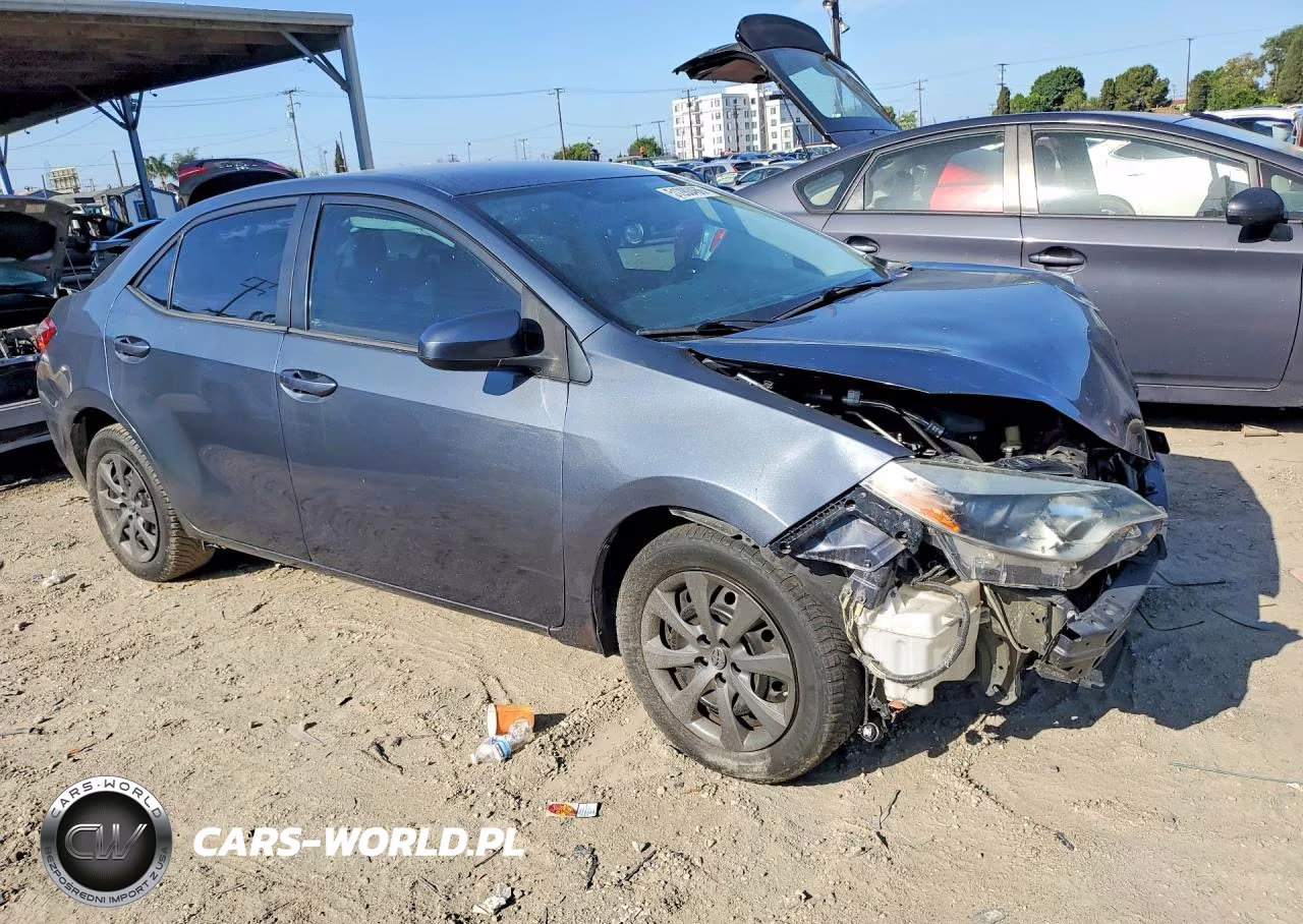2016 Toyota Corolla Le VIN:5YFBURHE5GP438272 - 4