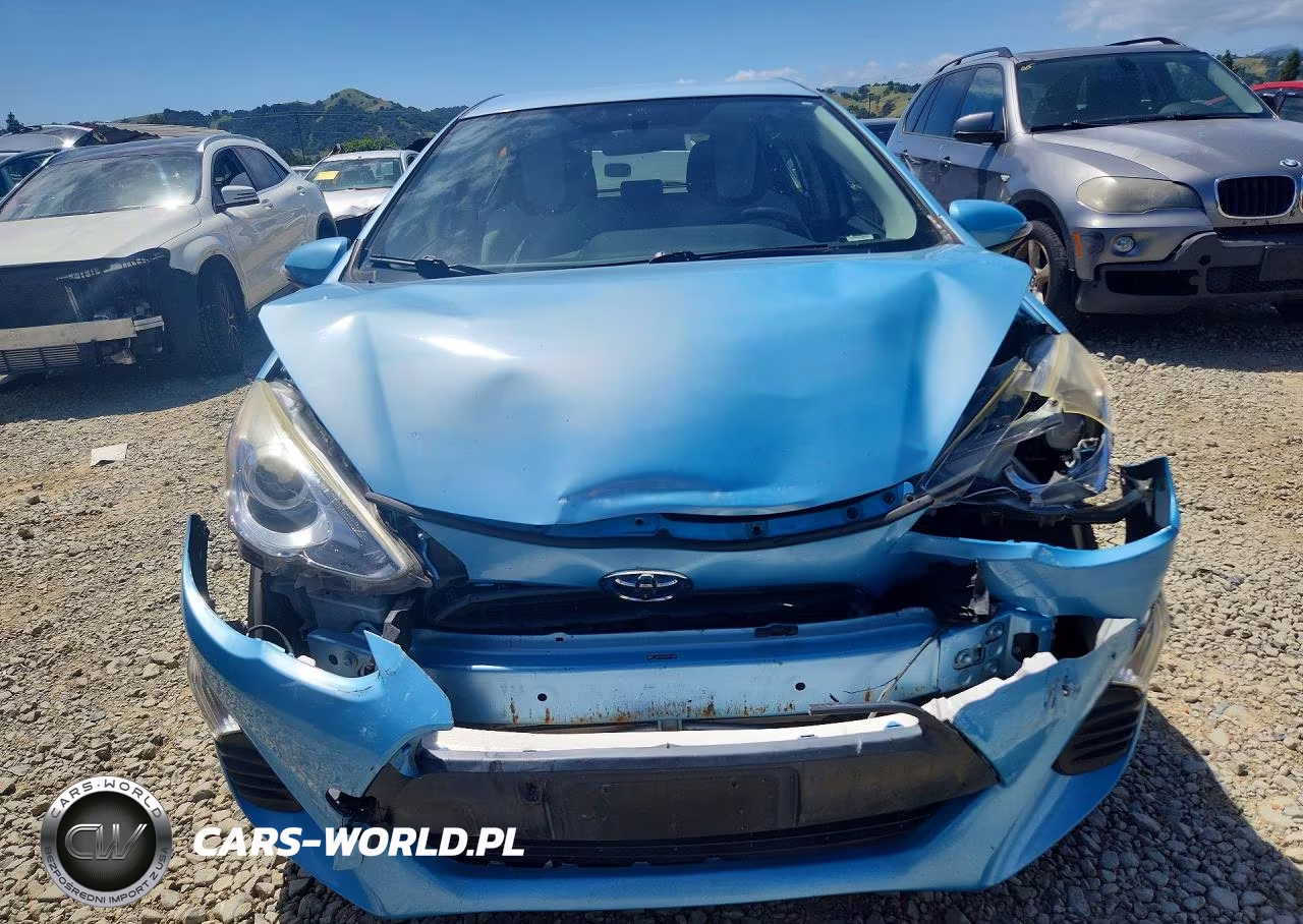2016 Toyota Prius C One VIN:JTDKDTB33G1127187 - 5