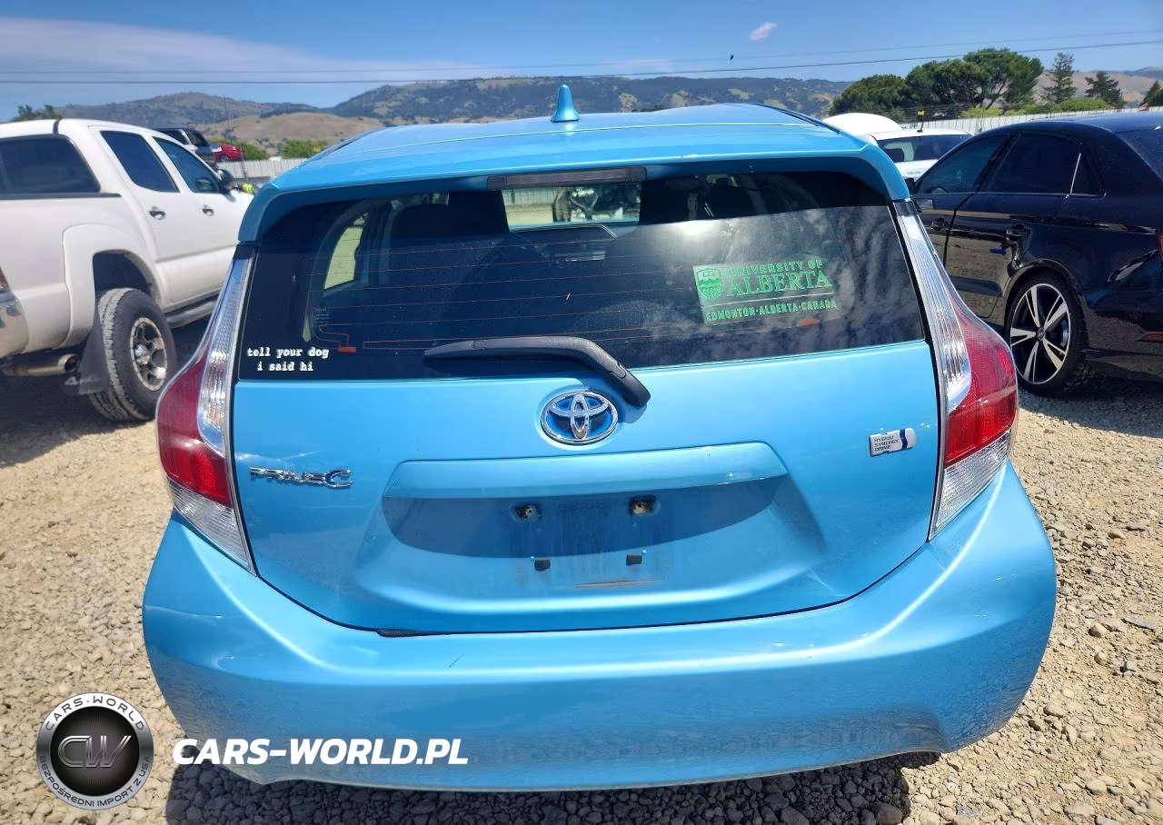 2016 Toyota Prius C One VIN:JTDKDTB33G1127187 - 6