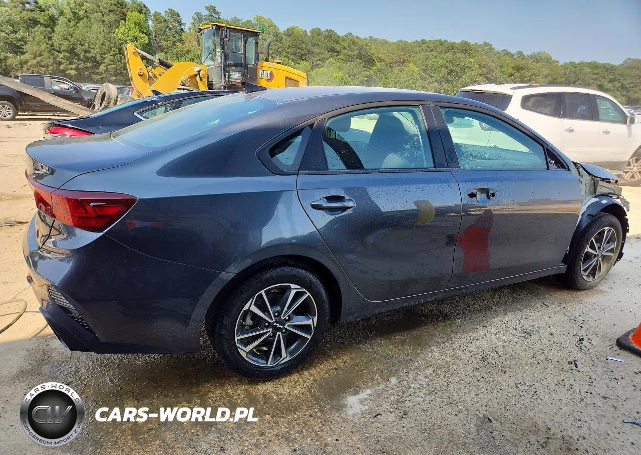 2023 Kia Forte Lxs VIN:3KPF24AD3PE693418 - 3
