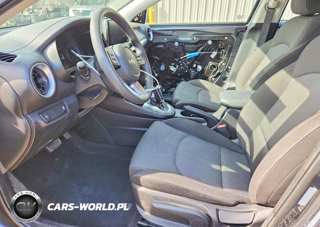 2023 Kia Forte Lxs VIN:3KPF24AD3PE693418 - 7