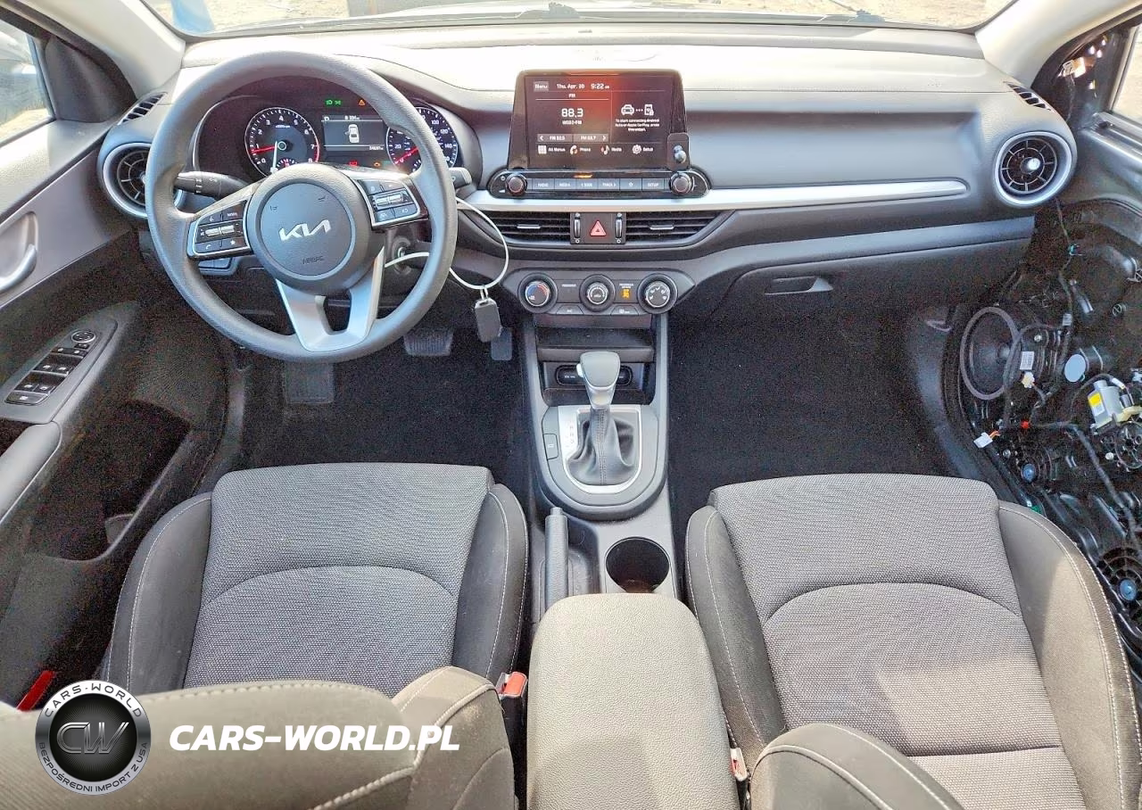 2023 Kia Forte Lxs VIN:3KPF24AD3PE693418 - 8