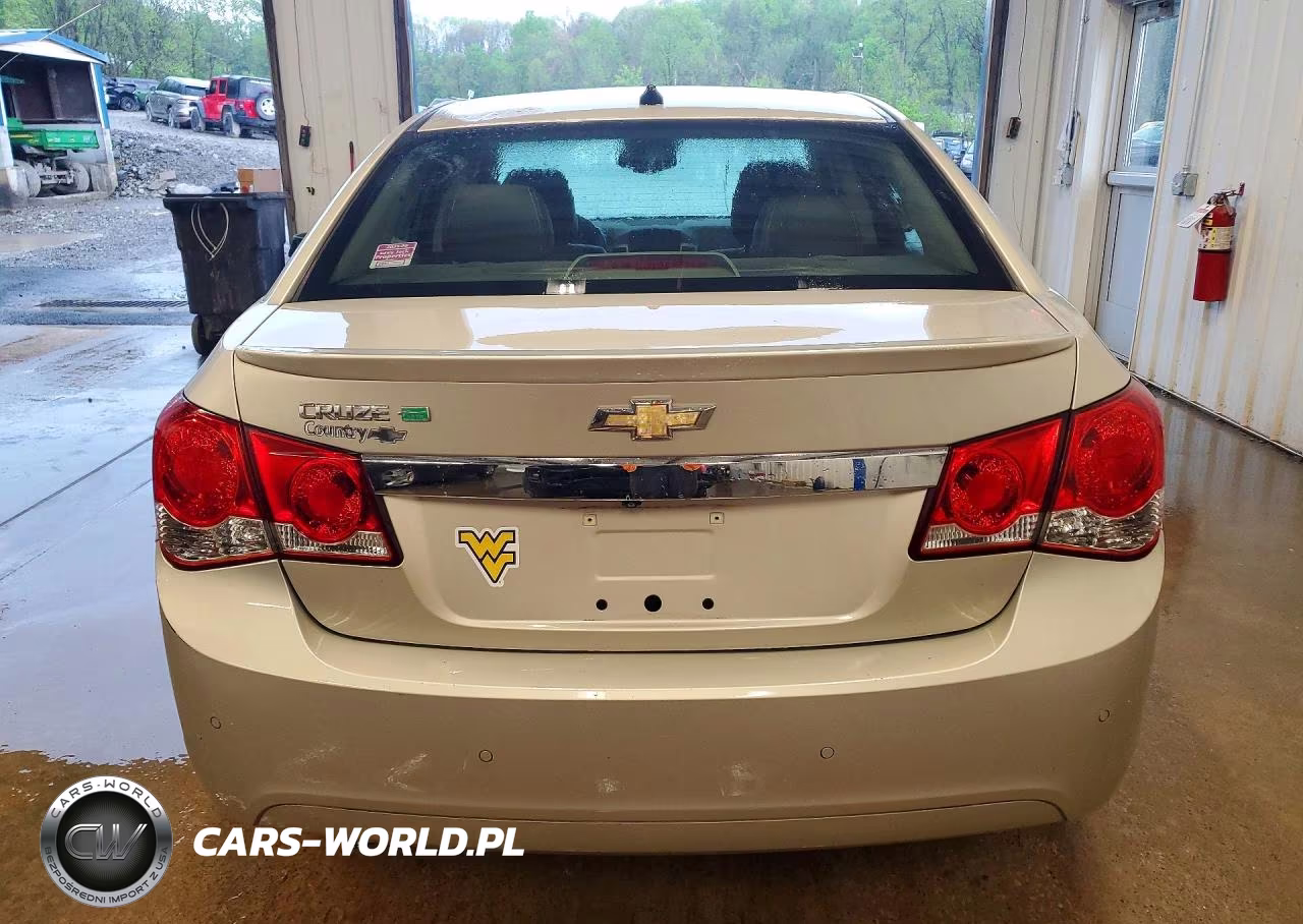 2014 Chevrolet Cruze VIN:1G1P75SZ7E7100638 - 6