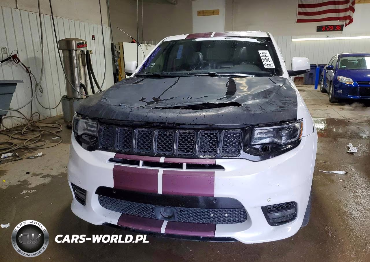 2017 Jeep Grand Cherokee Srt-8 VIN:1C4RJFDJ8HC914436 - 5