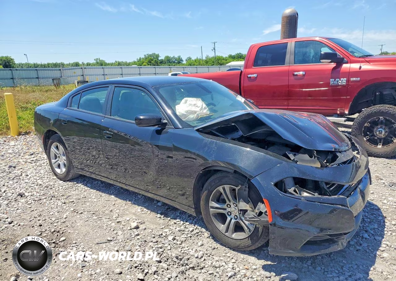 2017 Dodge Charger Se VIN:2C3CDXBG4HH649316 - 4