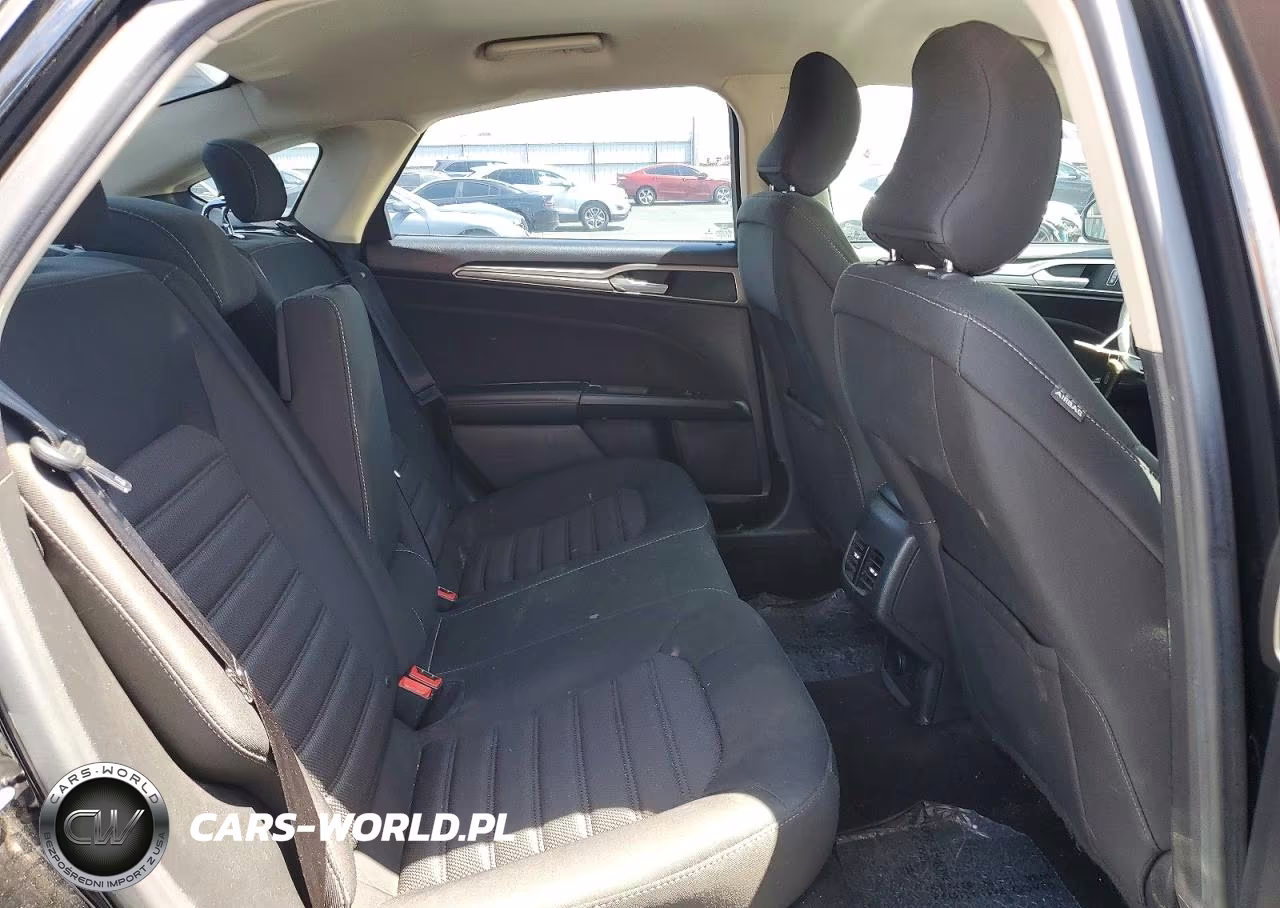 2018 Ford Fusion Se VIN:3FA6P0HD2JR233110 - 10