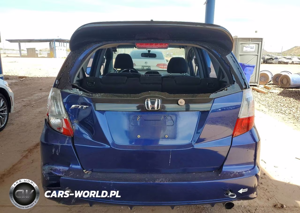 2011 Honda Fit Sport VIN:JHMGE8H56BC020722 - 6