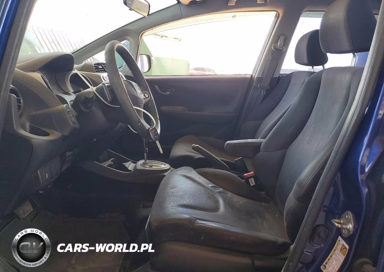 2011 Honda Fit Sport VIN:JHMGE8H56BC020722 - 7