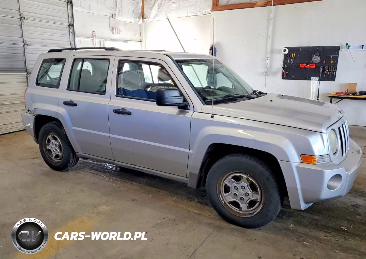 2010 Jeep Patriot Sport VIN:1J4NF2GB8AD655423 - 4