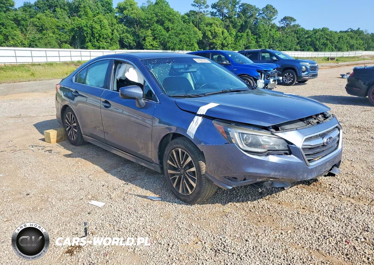 2018 Subaru Legacy 2.5I Premium VIN:4S3BNAC67J3013845 - 4