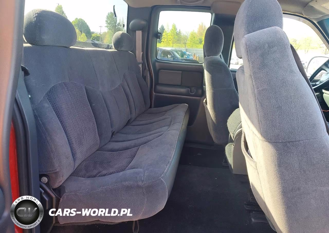 2002 Chevrolet Silverado C1500 VIN:2GCEC19VX21139867 - 10