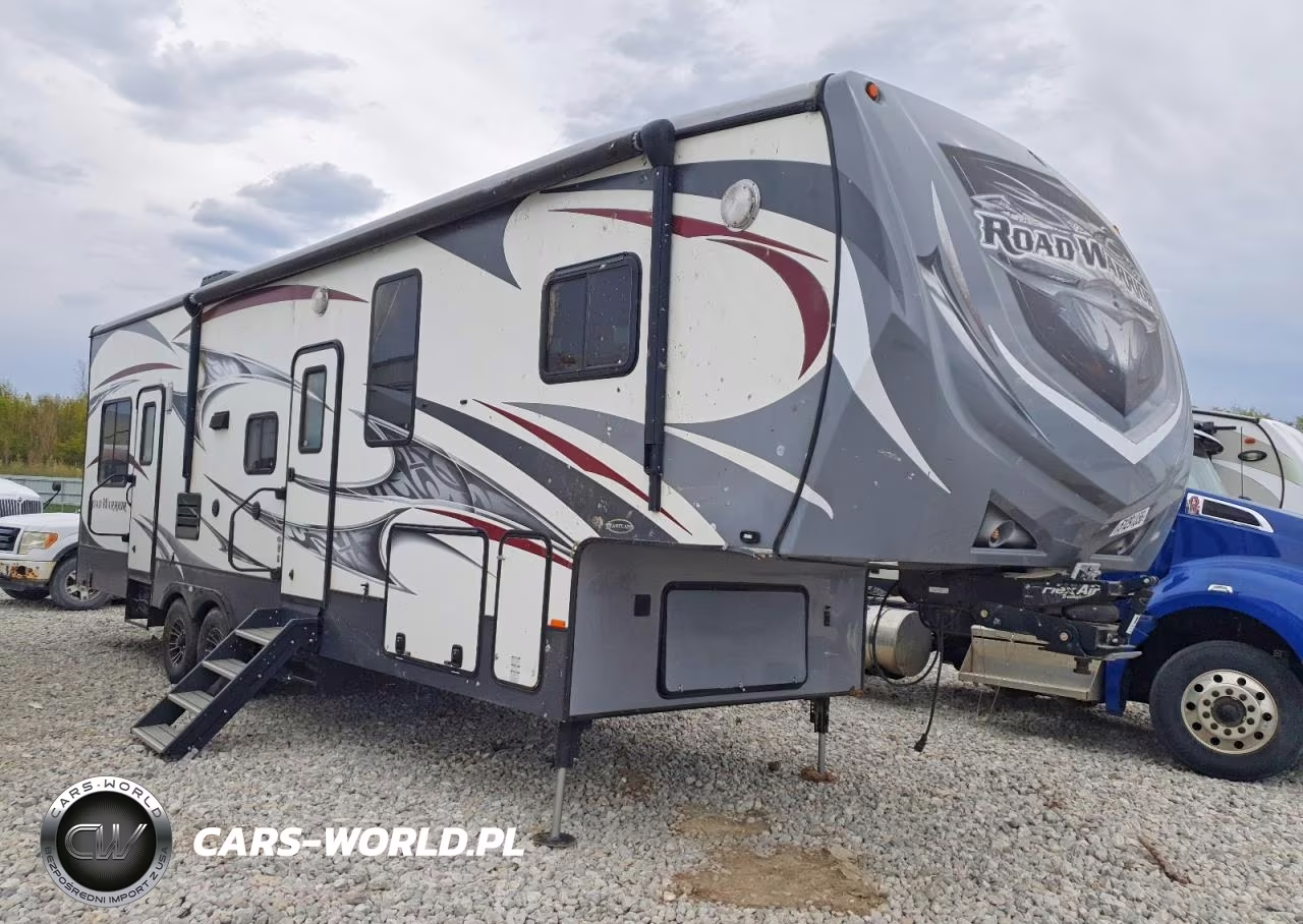 2014 Heartland Road Warrior Camper – zdjęcie 1 z 10