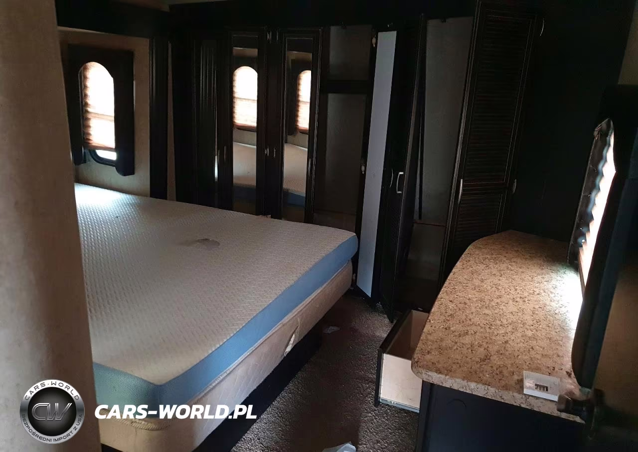 2014 Heartland Road Warrior Camper VIN:5SFCG3025EE267136 - 8