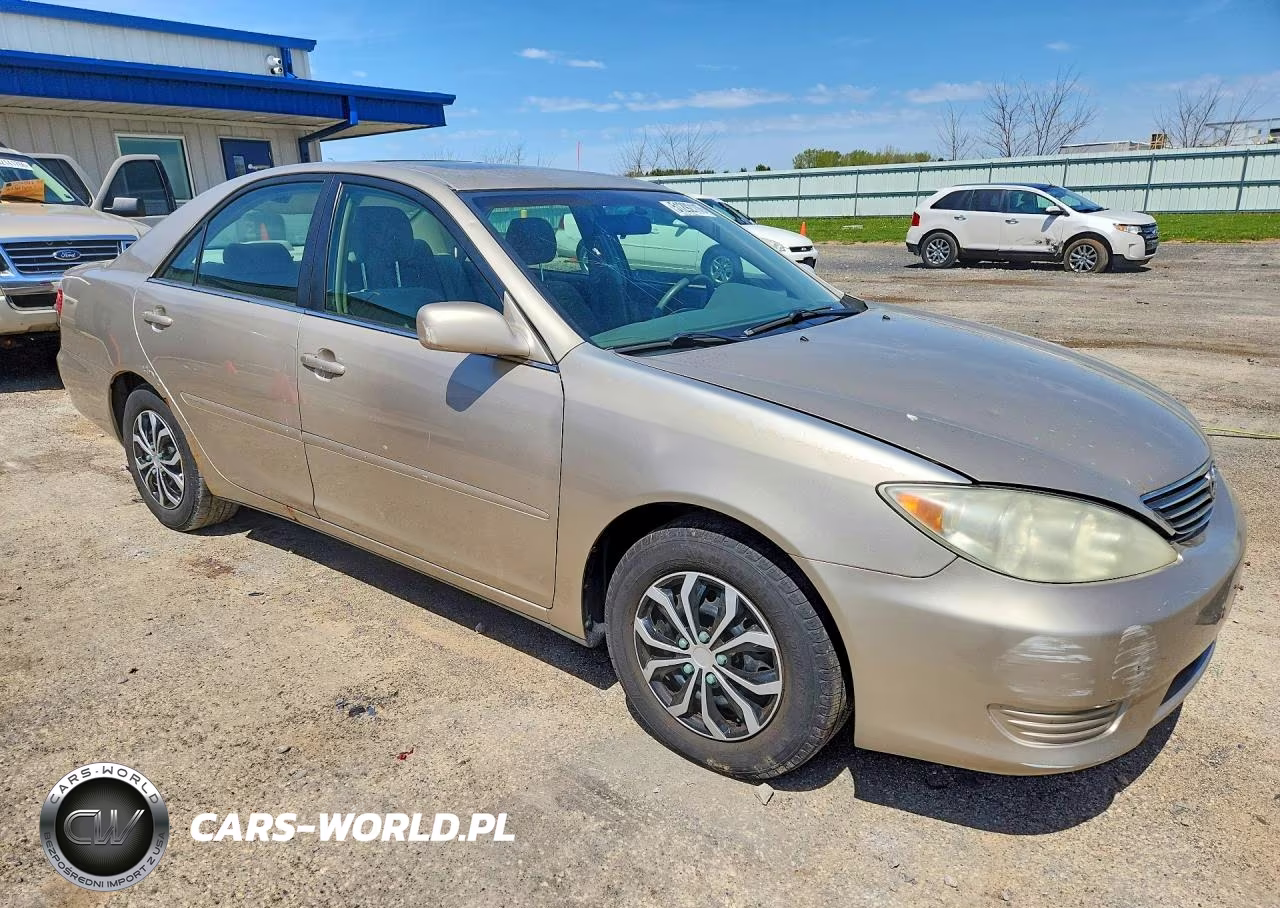 2005 Toyota Camry Le VIN:4T1BE32K35U593939 - 4