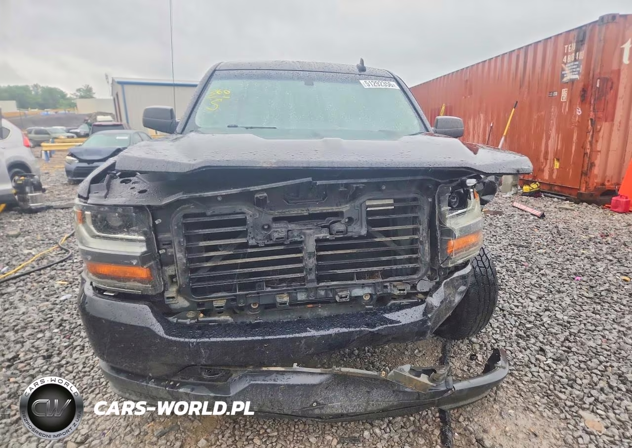 2018 Chevrolet Silverado K1500 Custom VIN:1GCVKPEC9JZ266982 - 5