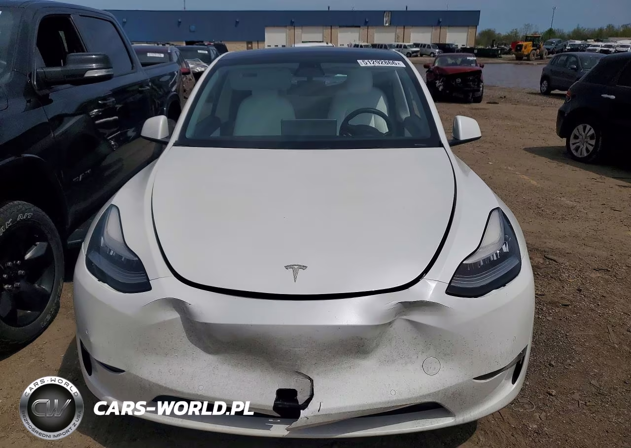 2020 Tesla Model Y VIN:5YJYGDEE8LF039550 - 5