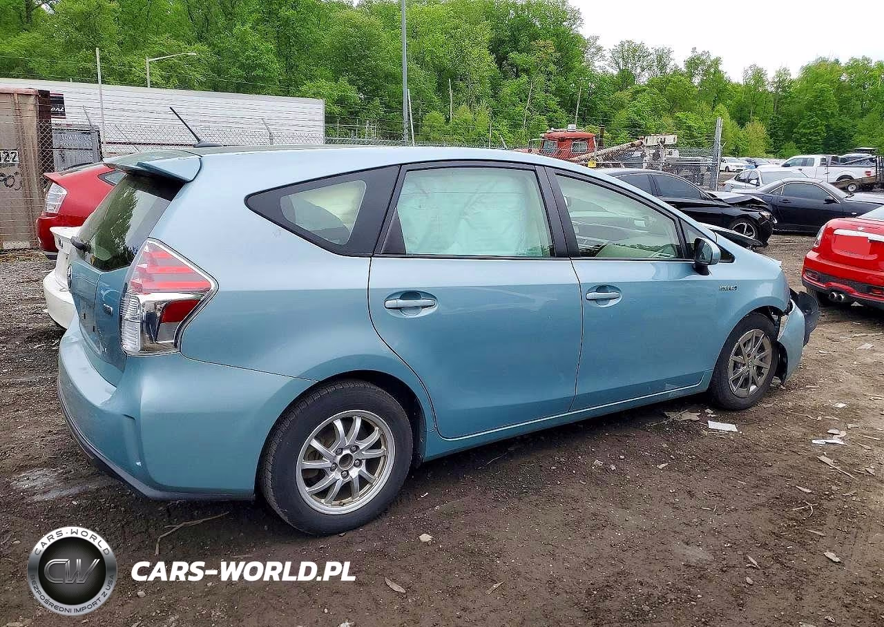 2017 Toyota Prius V Four VIN:JTDZN3EUXHJ063571 - 3
